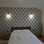 ゲストハウス Pensiunea Turist 4*