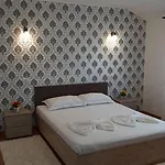 Pensiunea Turist ゲストハウス 4*